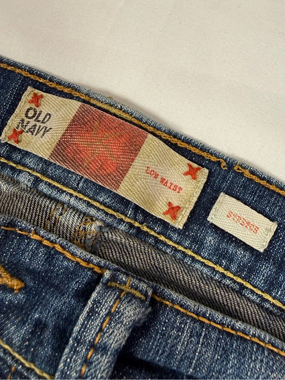 OLD NAVY Womens Denim Bermuda Shorts 8 Y2K Revival 2007 Low Rise Long Jorts